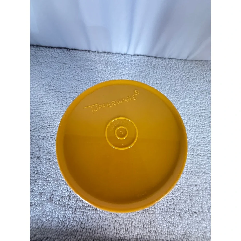 Vintage Tupperware Yellow Servalier Canister 811-4 Sunburst Lid Orange Floral‎